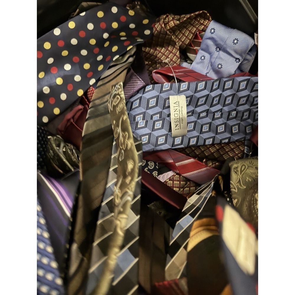 75 PC Mens Neckties LOT Wholesale Bulk Collectors Resell Ties Crafts Cutter DIY - Picture 6 of 7